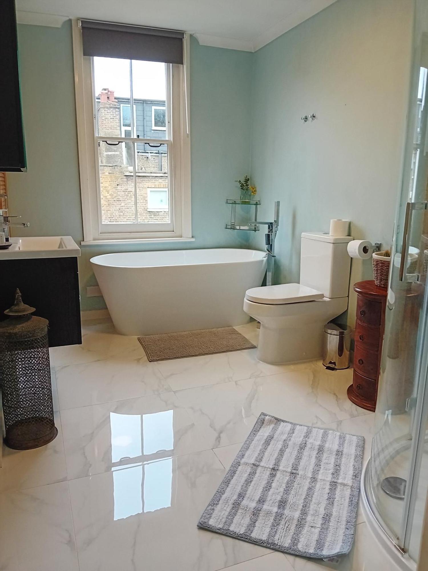 Holiday home Stunning House Overlooking Local Park London