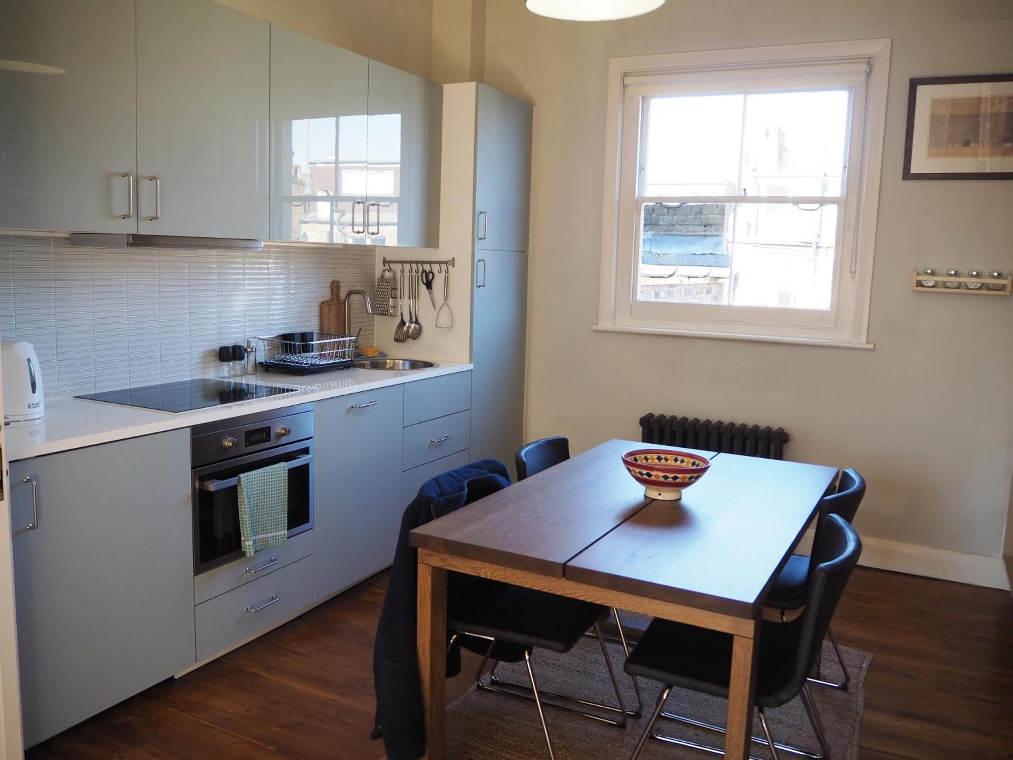 Stunning House Overlooking Local Park * London